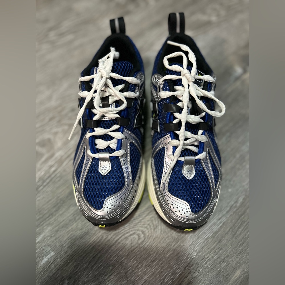 Women New Balance 1906